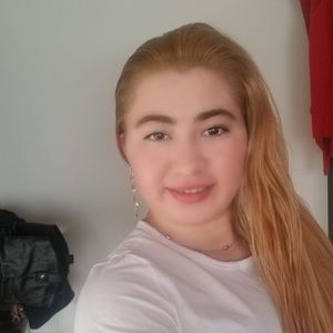 Meet your Posher, Lorena